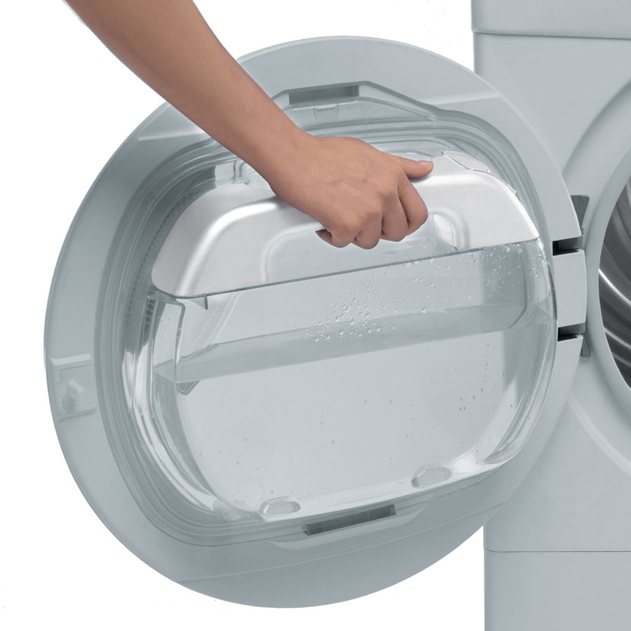 Ho letto che le vostre asciugatrici hanno il contenitore EasyCase per riutilizzare l’acqua. Mi spigate come funziona?