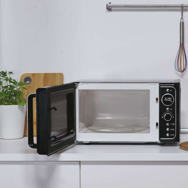 Come pulire il forno a microonde? Scopri i prodotti top