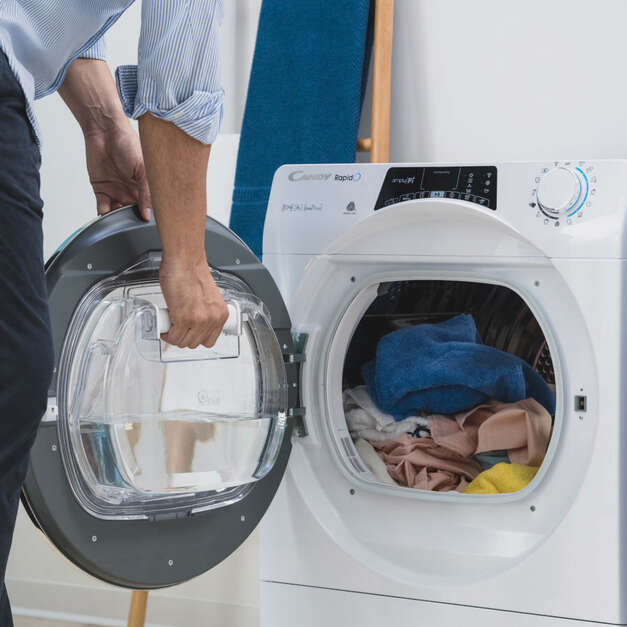 Évacuez automatiquement l'eau du bac de condensation de votre sèche-linge  grâce à cette astuce ! 