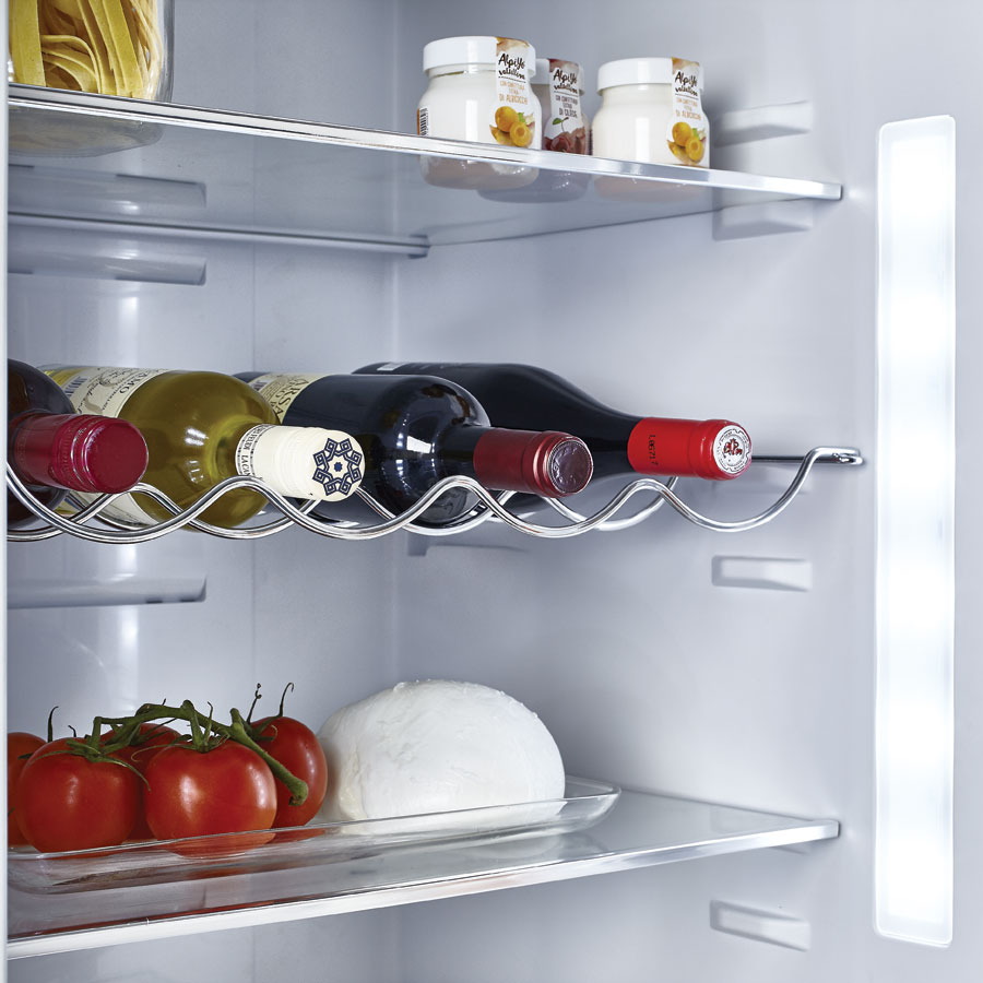 Hogyan védhetem a legjobban a hűtőszekrényben lévő élelmiszereket? Íme néhány fogás a penészképződés és a pazarlás megakadályozására.